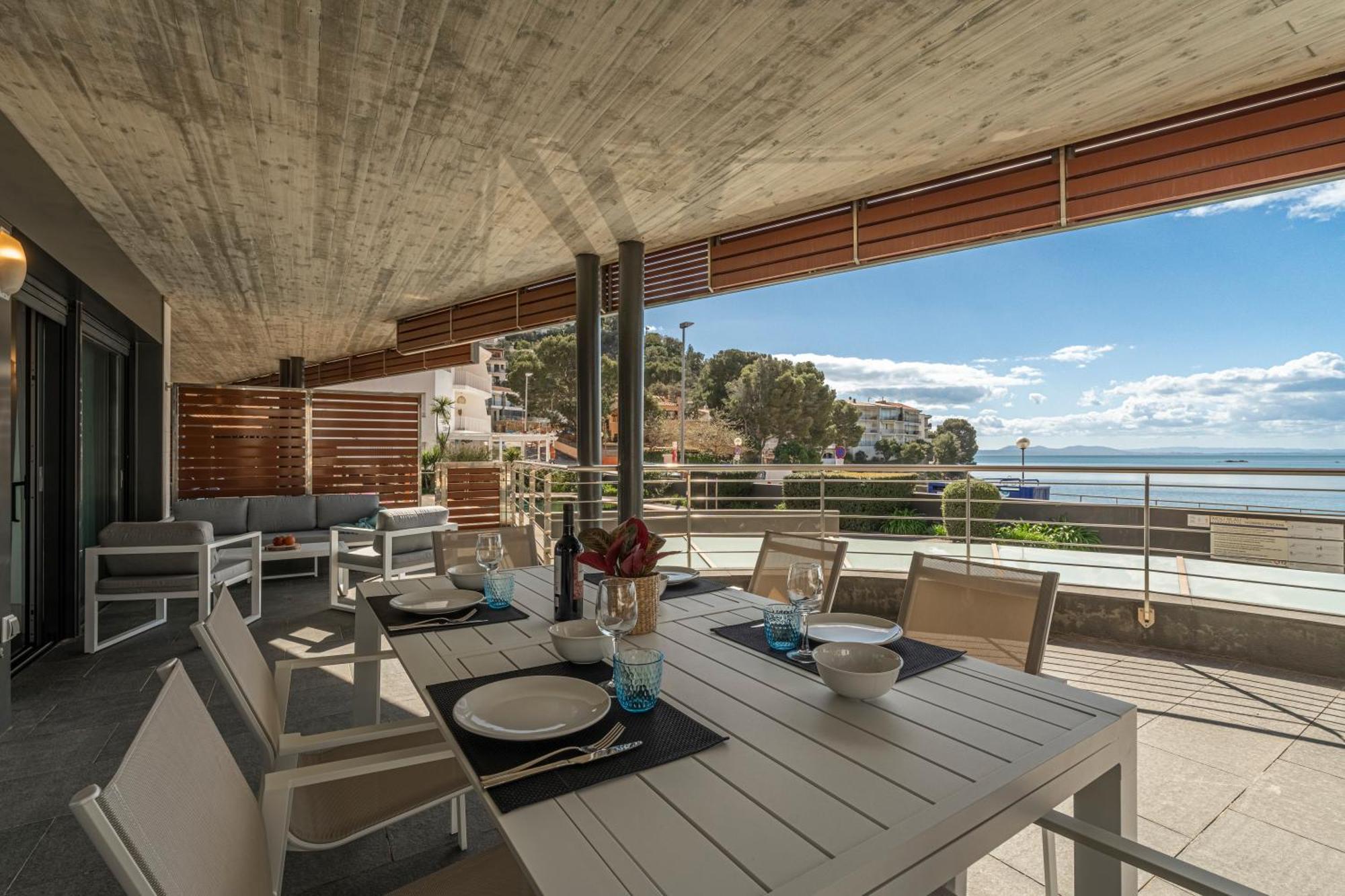 Apartamento Con Gran Terraza Delante Del Mar Rosas Exterior foto